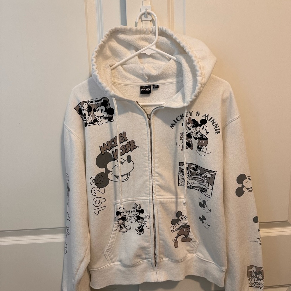 Disney Mickey & Minnie Graphic Hoodie women’s Sz. M